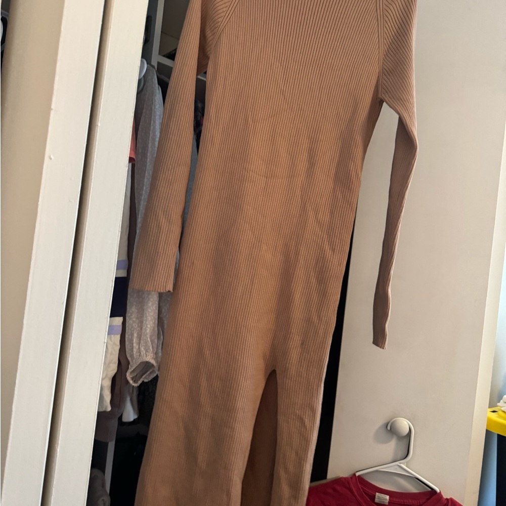 Mod Ref Long Sleeve Ribbed Dress - Tan